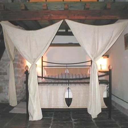 Antico-borgo-le-torricelle-kleines-haus *